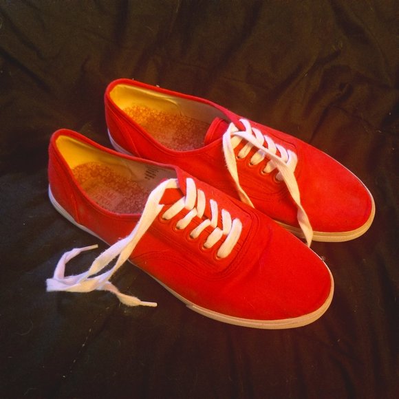 Red MOSSIMO Supply Co. Sneakers Size 10 Used - Picture 1 of 2